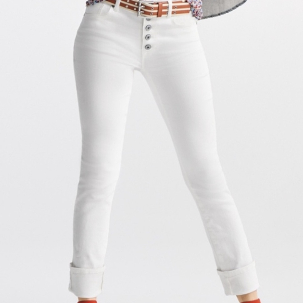 Cabi Button Fly White Jeans • Spring 2023 • Size 8